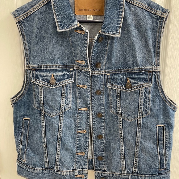 American Eagle Outfitters Button Down Denim Vest - Picture 1 of 12